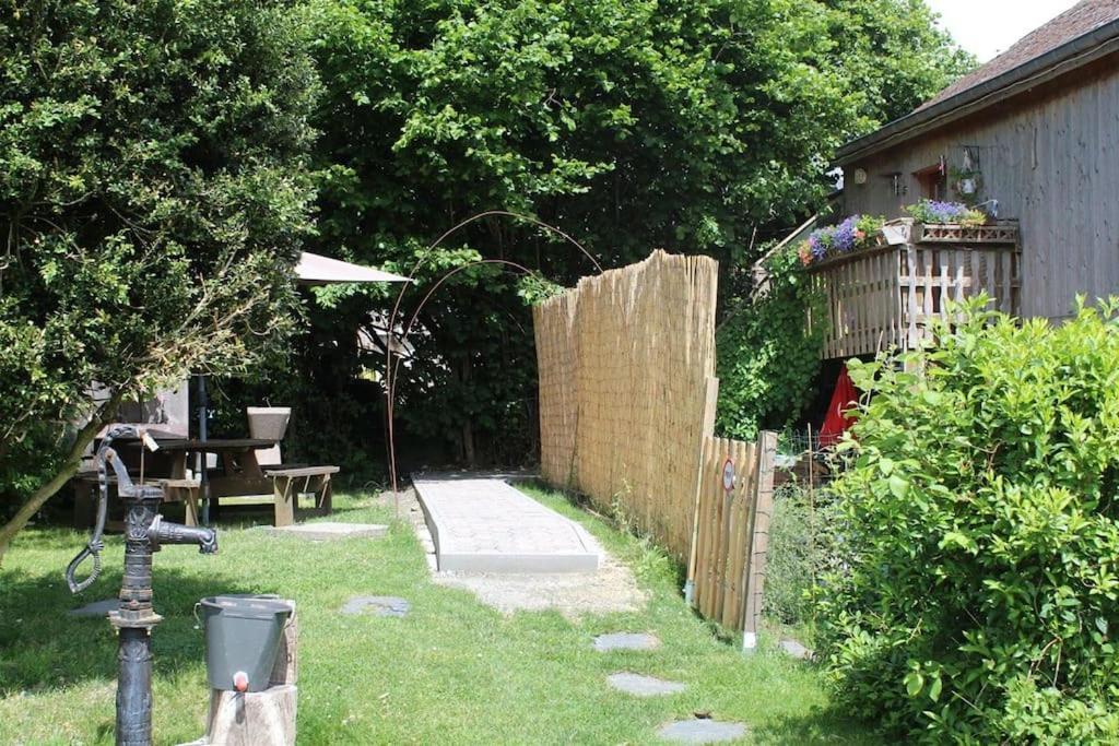 Gite Les 7 Frenes Vaux-sur-Sure ภายนอก รูปภาพ